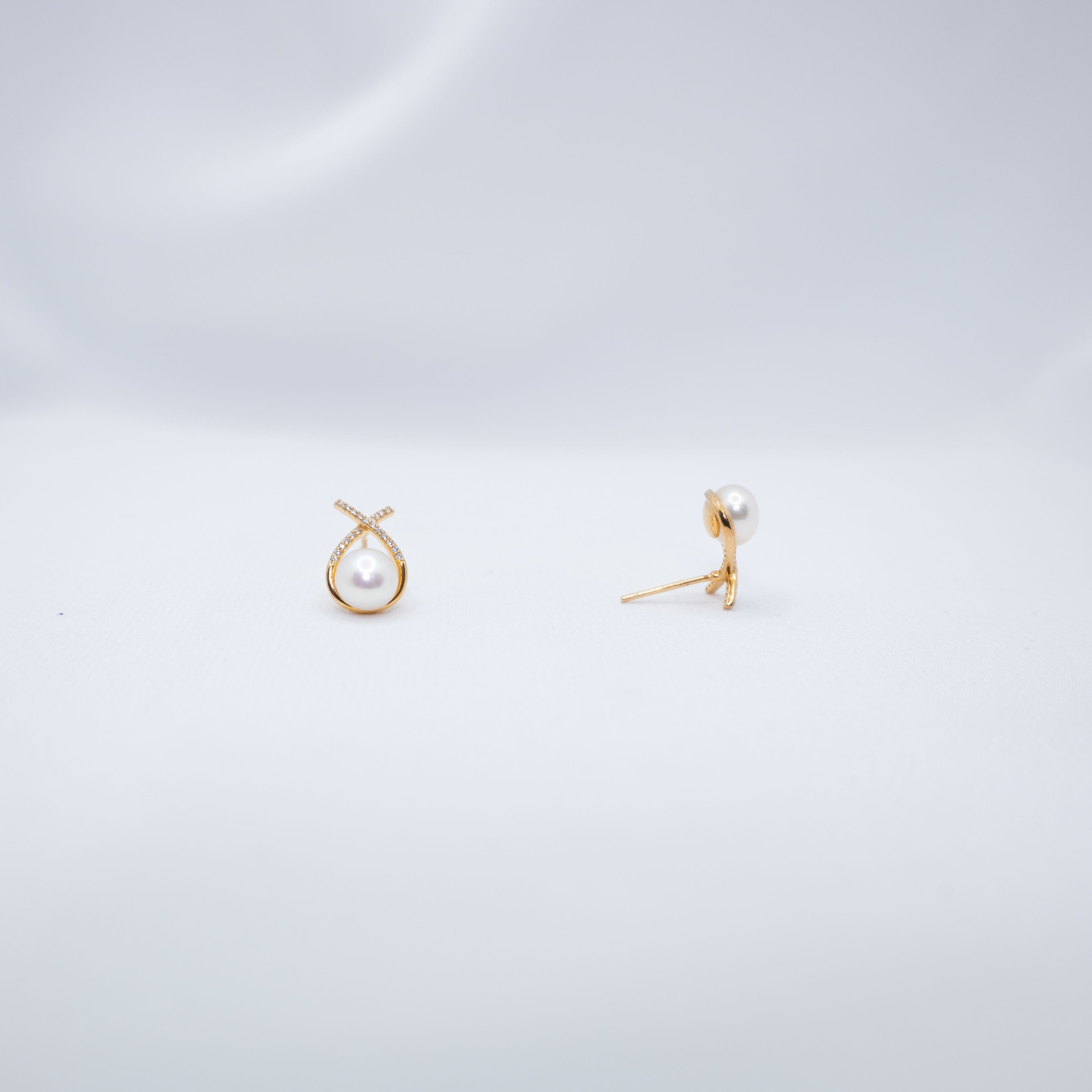 "XOXO" Freshwater Pearl 6.5mm - 7.5mm Earring