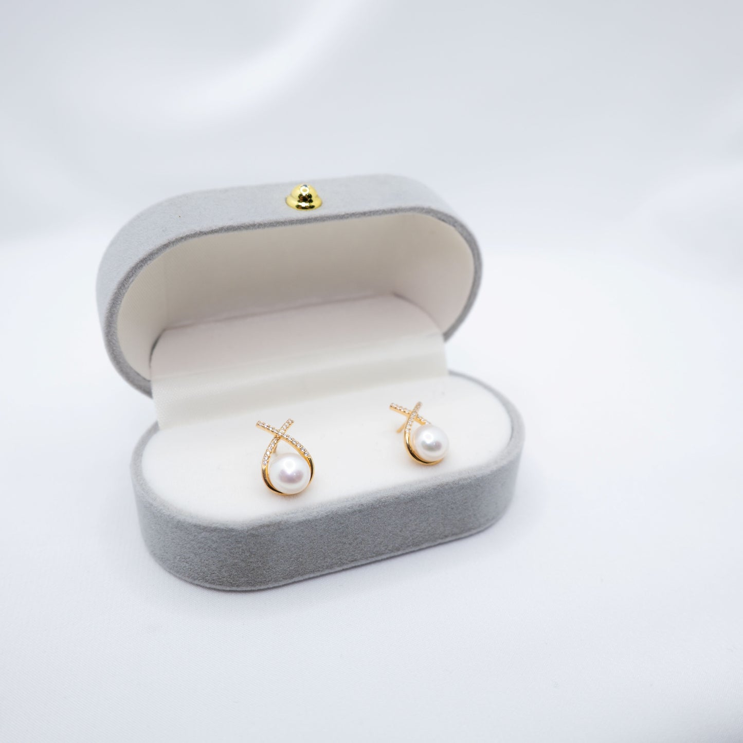 "XOXO" Freshwater Pearl 6.5mm - 7.5mm Earring