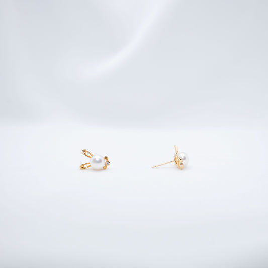 "Gentle Bunny" Freshwater Pearl 7mm -7.5mm Earring