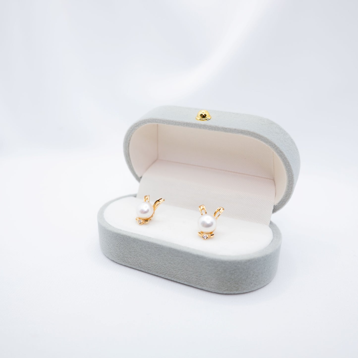 "Gentle Bunny" Freshwater Pearl 7mm -7.5mm Earring