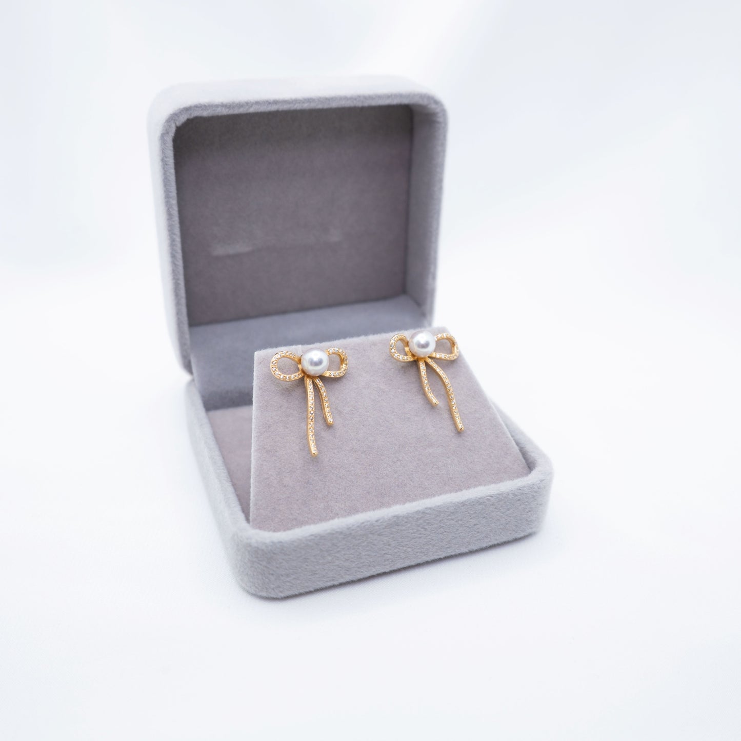 "Beau" Premium Sea Pearl 5.5mm-6mm Earring