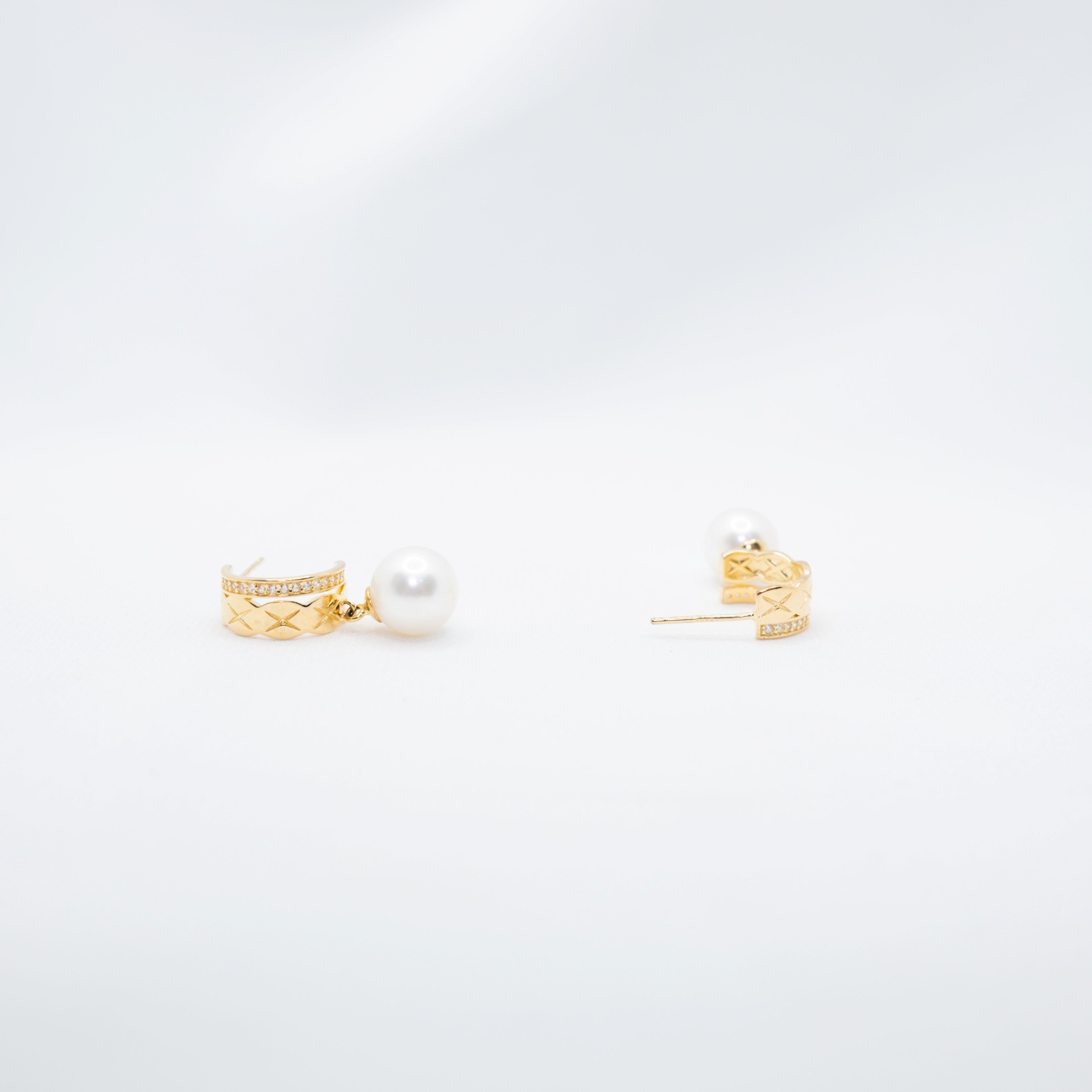 "Aurion" Premium Freshwater Pearl 8mm-8.5mm Earring