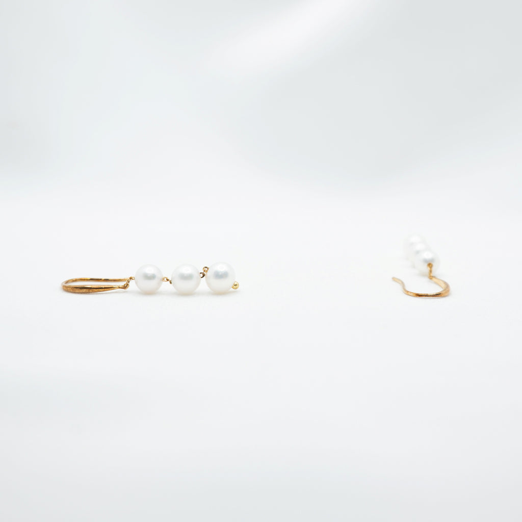 "Ballsy" Premium Freshwater Pearl Dangling Earrings 5.5mm-6mm