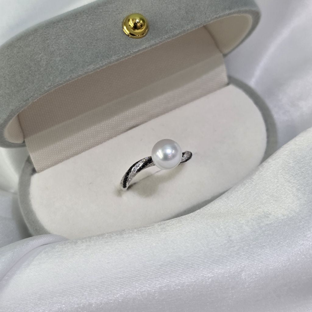 "Xanadu" 7.5-8mm Premium Freshwater Pearl Rings